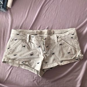 Hollister logo Jean shorts (size 3)